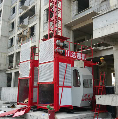 河南川達(dá)施工升降機(jī)租賃時(shí)要做好哪些檢查？